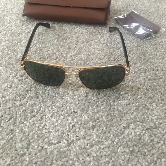 Coach sunglasses - Picture 2 of 3
